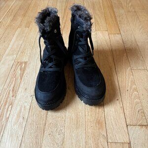 Enjoiya black chunky lug sole suede Leather lace up boot size 8